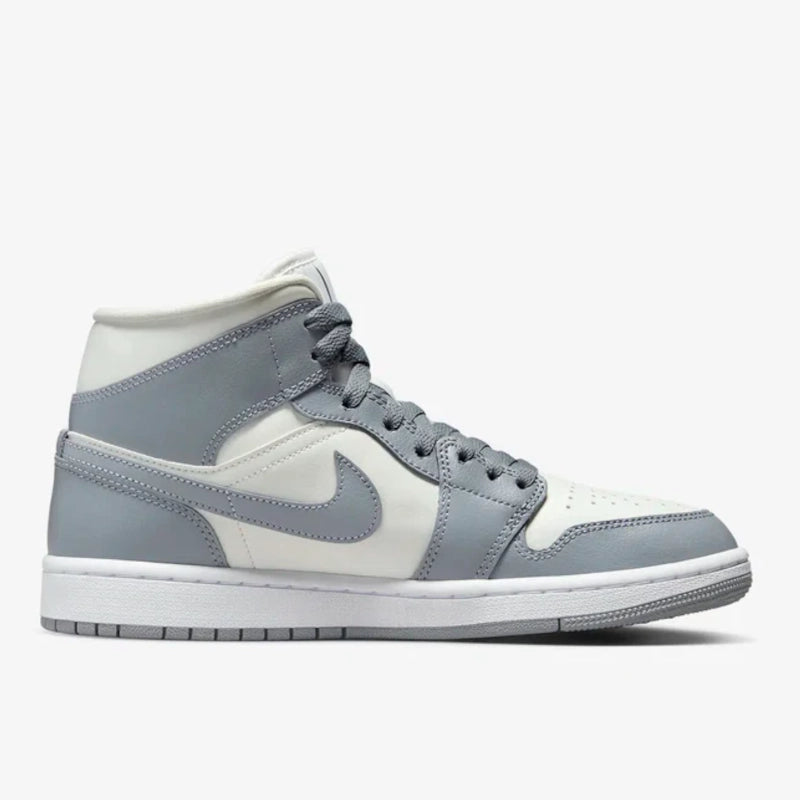 Nike Air Jordan 1 mid Stealth